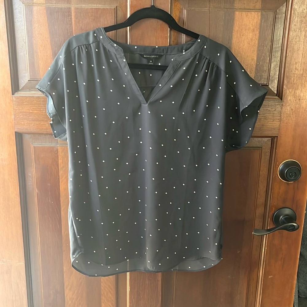 Banana Republic size M blouse